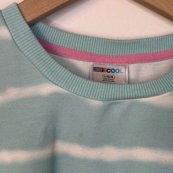 32 Degree Cool Blue and White Tie Dyed 2-Piece Shorts Set, Size L (14/16) - Picture 7 of 16